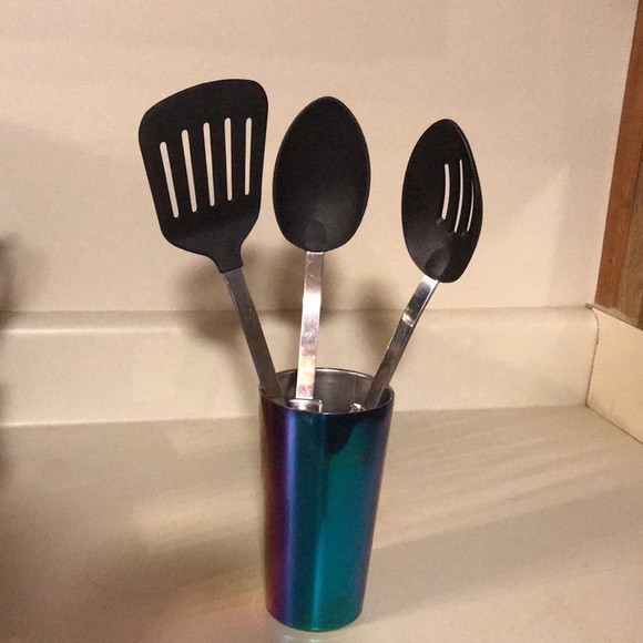 ONEIDAS STAINLESS KITCHEN UTENSILS (SET OF 3) - Picture 10 of 11